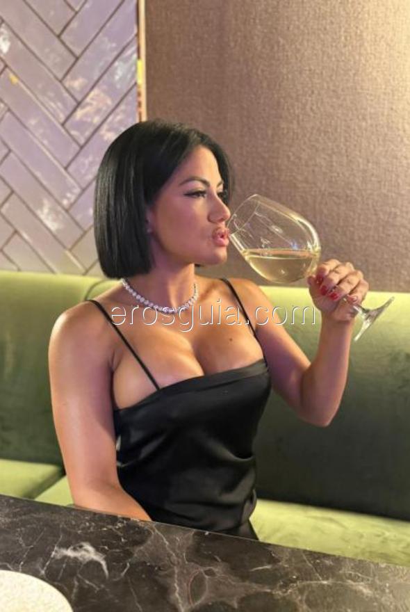 Allana, escort en barcelona