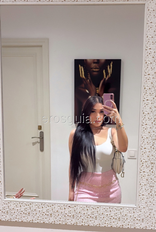 Mía , escort en barcelona Colombiana