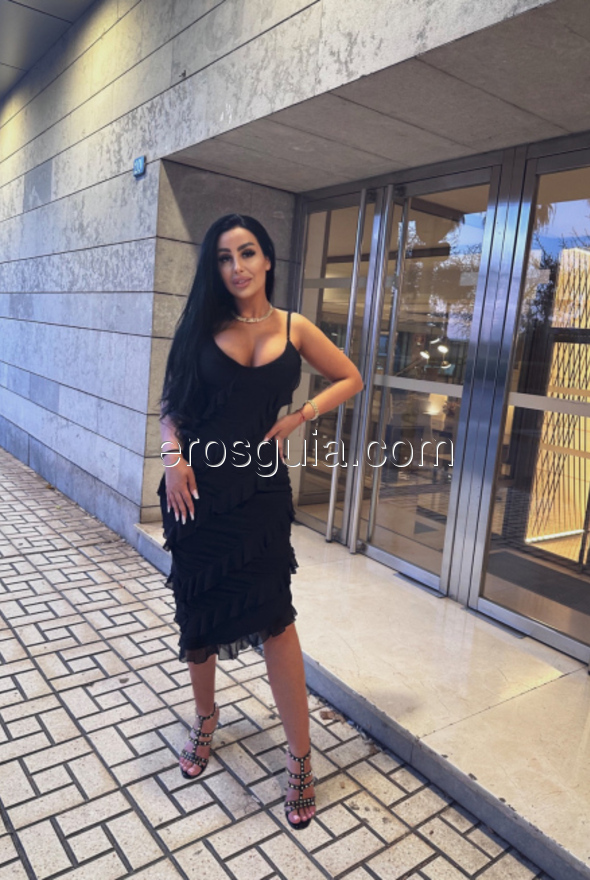 Reyna, escort girl à Marbella