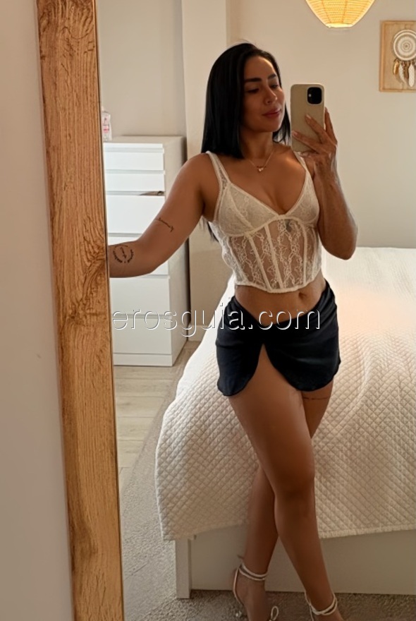 Cata, escort en marbella Colombiana