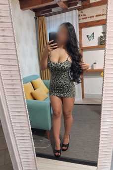 Luna, escorts madrid Colombiana