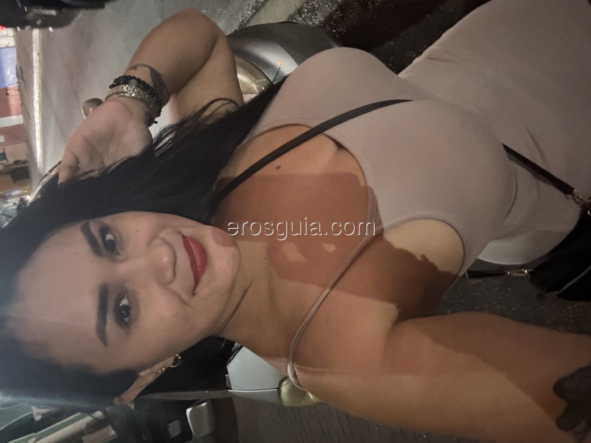 Yiyi, escort en barcelona Colombiana