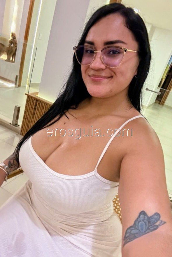 Yiyi, escort en barcelona