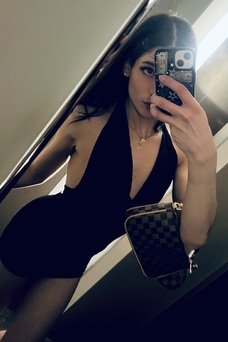 Valery , Venezuelana