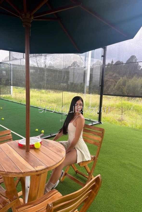 Ana Isabel , Colombiana