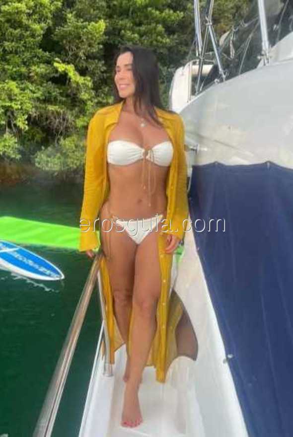 Brunna, Brasileña