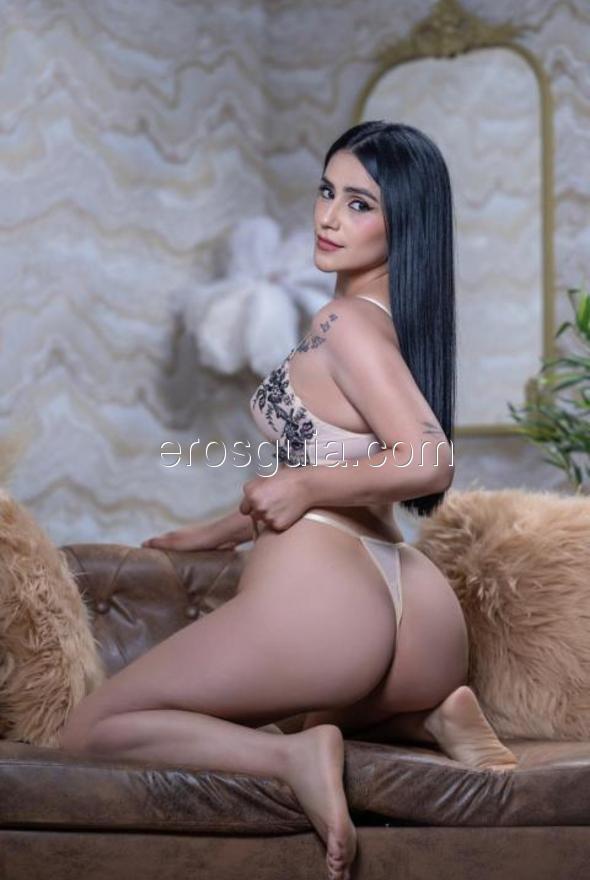 Abril , Colombiana