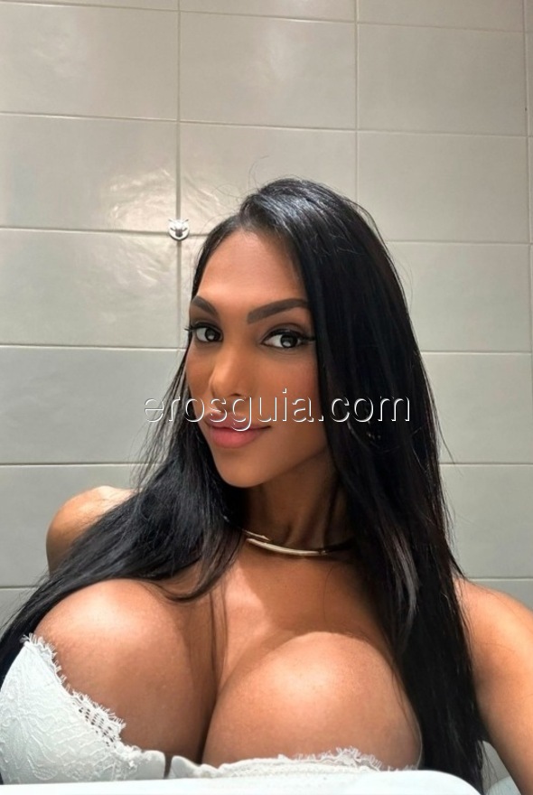 Fernanda Amorim, escort trans Barcelone Brésilienne