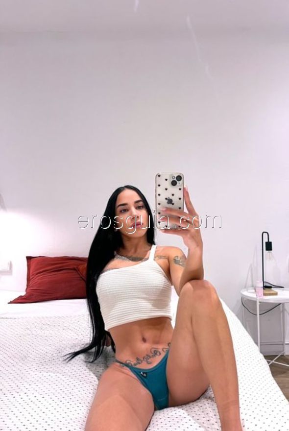 Mia, Venezolana