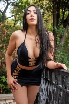 Zafiro, escorts en barcelona Colombiana