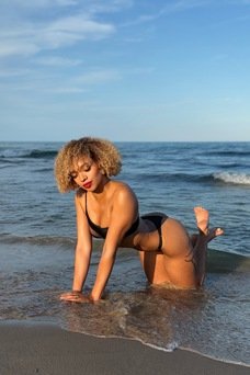 Pamela, escorts marbella Colombiana