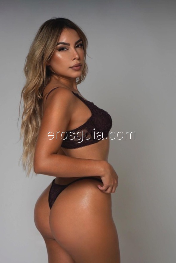 Cata , escort en barcelona