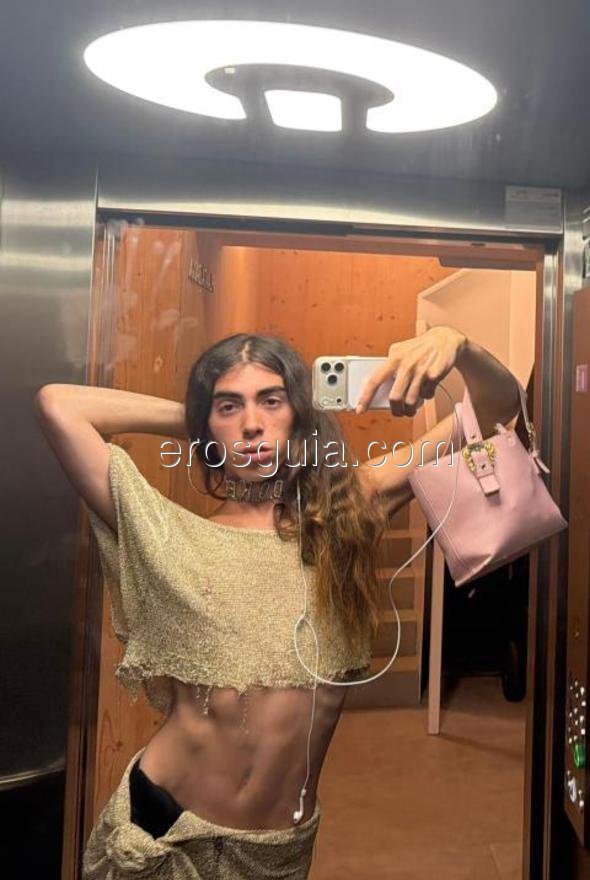 Gio, escort trans in barcelona Spanish