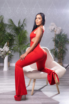 Sara, Colombiana