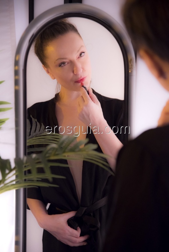 Anastasia, escort Barcelone Hongroise