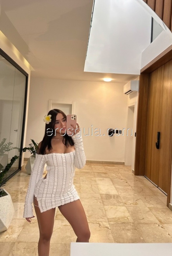 Lia , Colombiana
