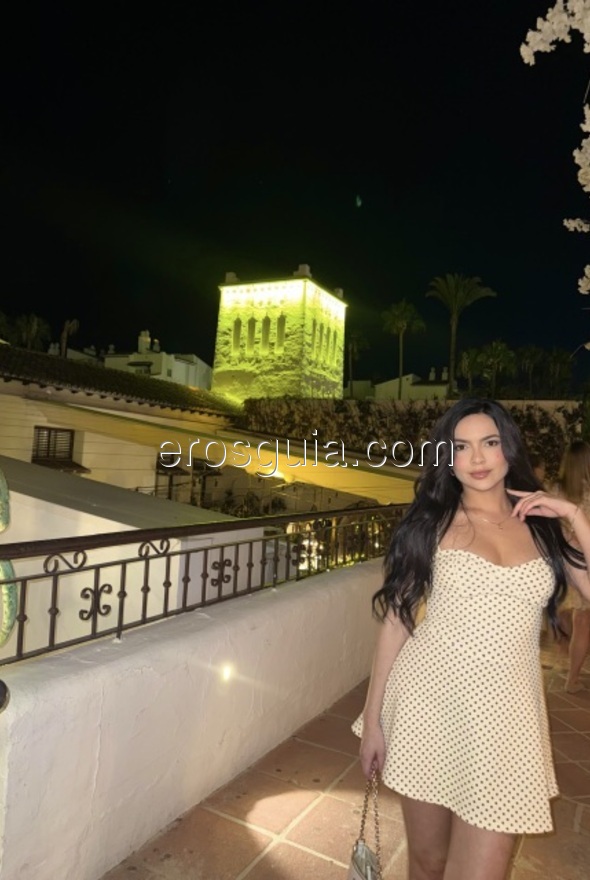 Karina, escort girl à Marbella