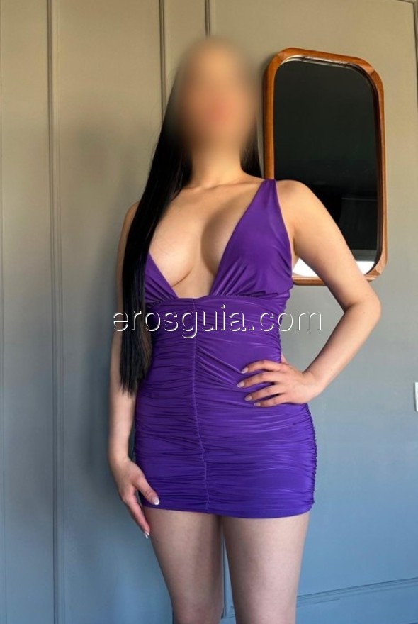 Mia, Colombiana