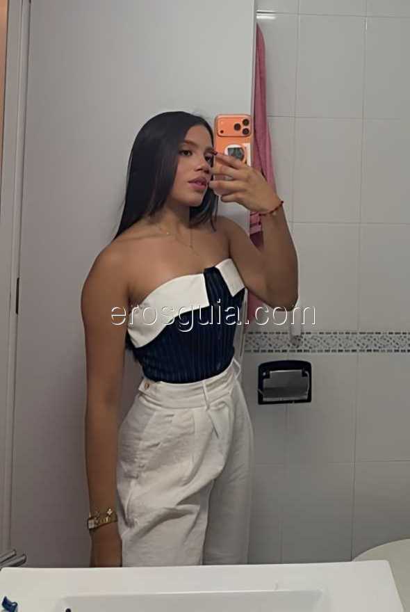 Scarlett, escort en barcelona Colombiana