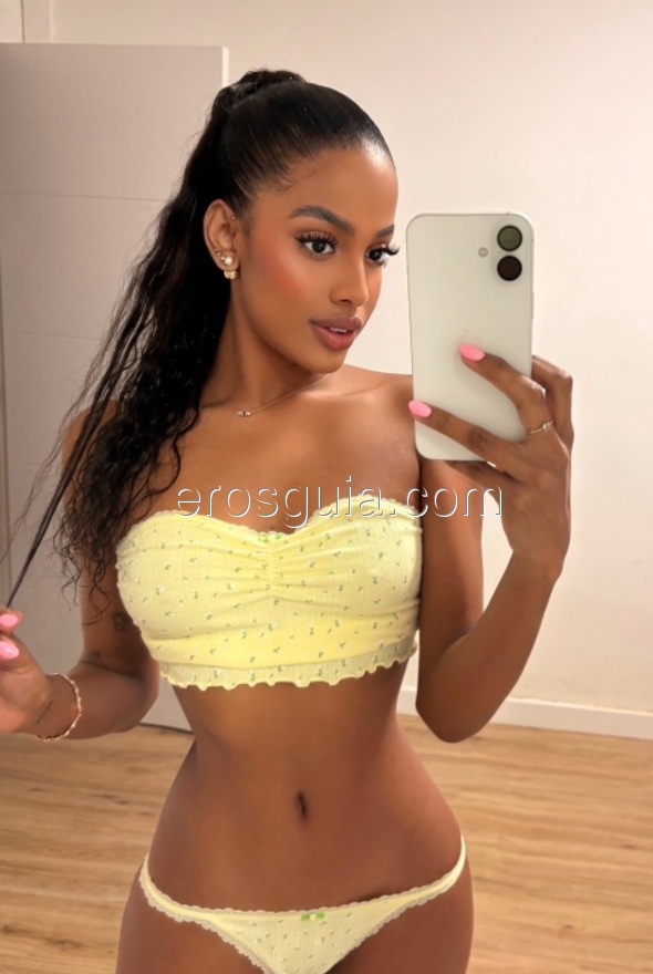 Mariana, escorte girl à Barcelone Colombienne