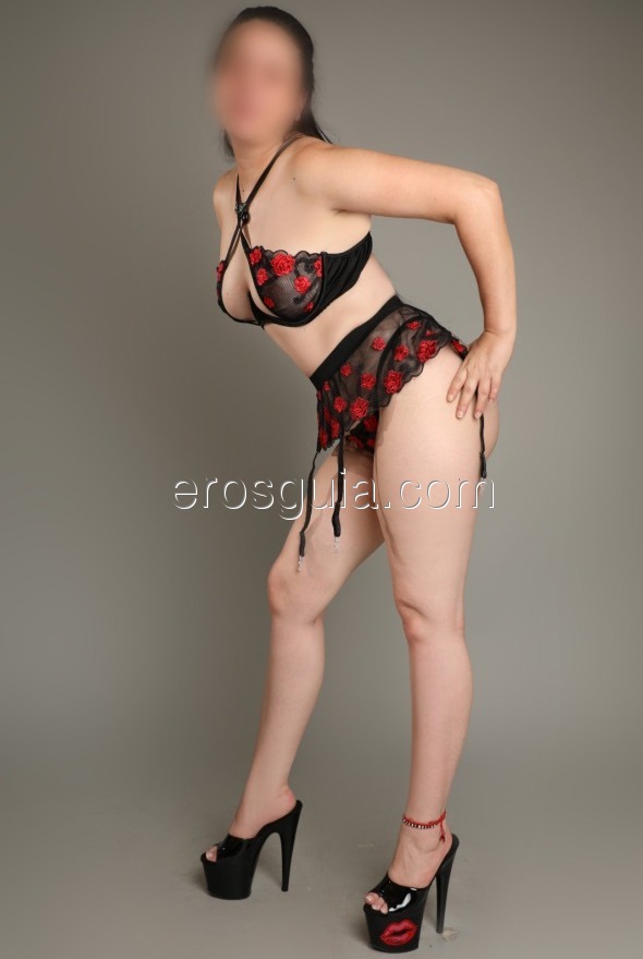 Eva, escort en madrid Española