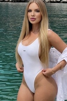 Bruna , Brasileña