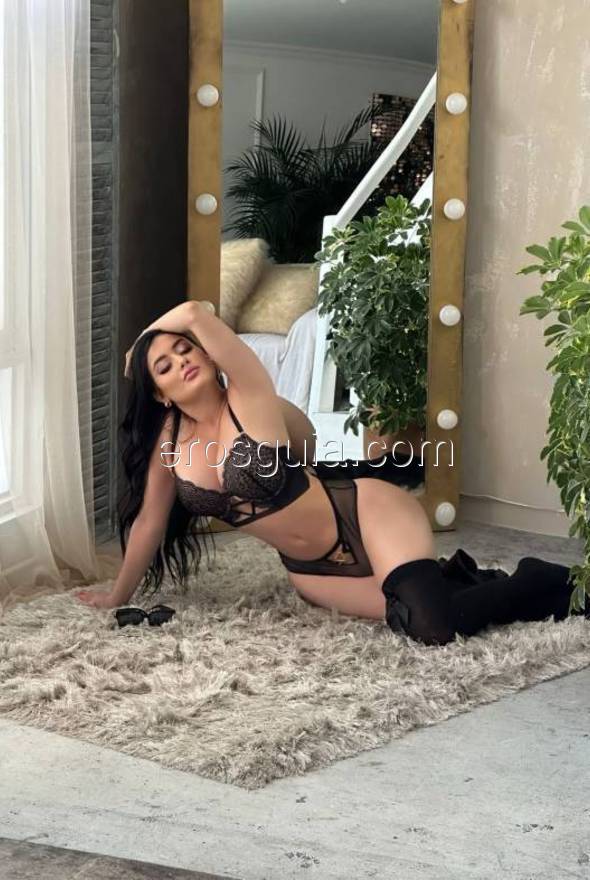 Mia, Colombienne