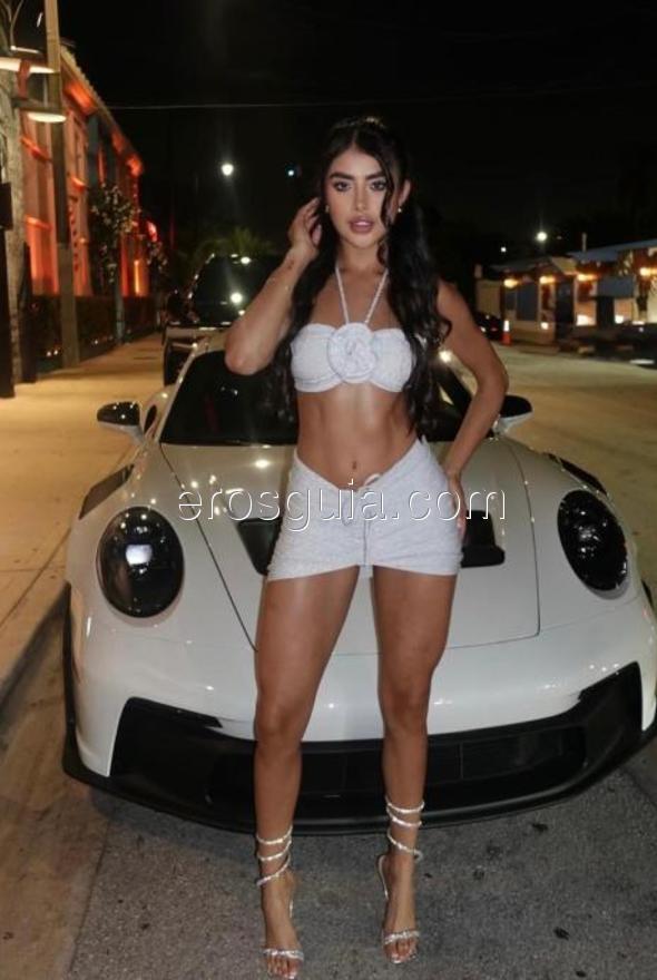 Jade Monroe, Colombian