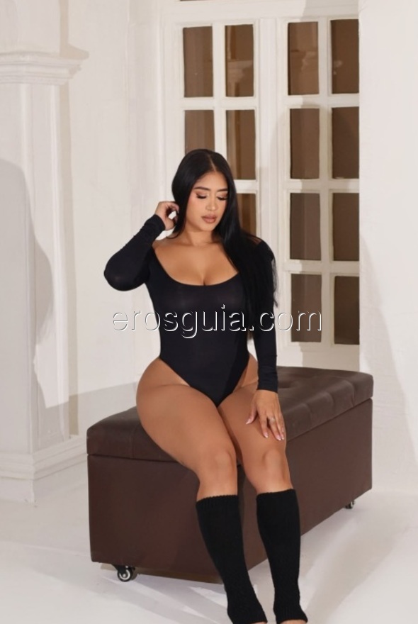 Nicol, escort girl à Barcelone