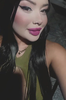 Mirella , Brasileña