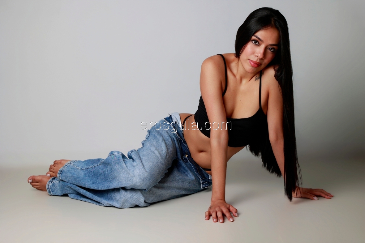 Mia, escort en barcelona
