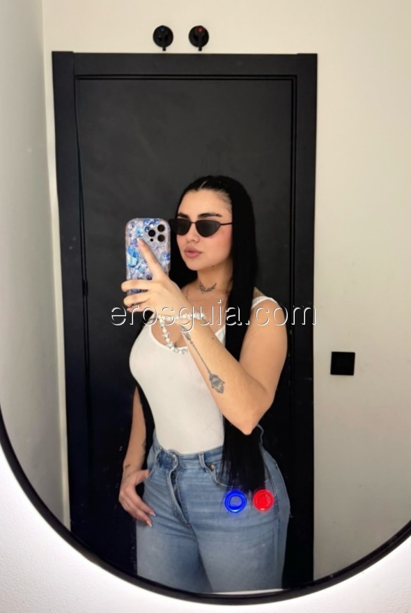 Amy, Colombiana