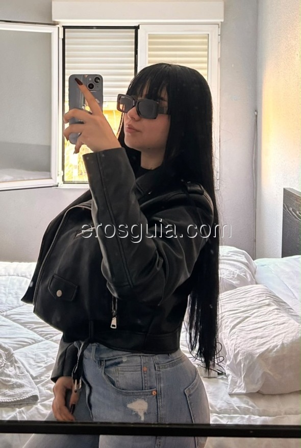 Amy, Colombiana