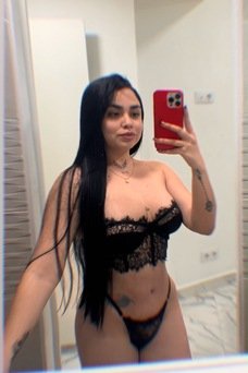 Amy, Colombiana