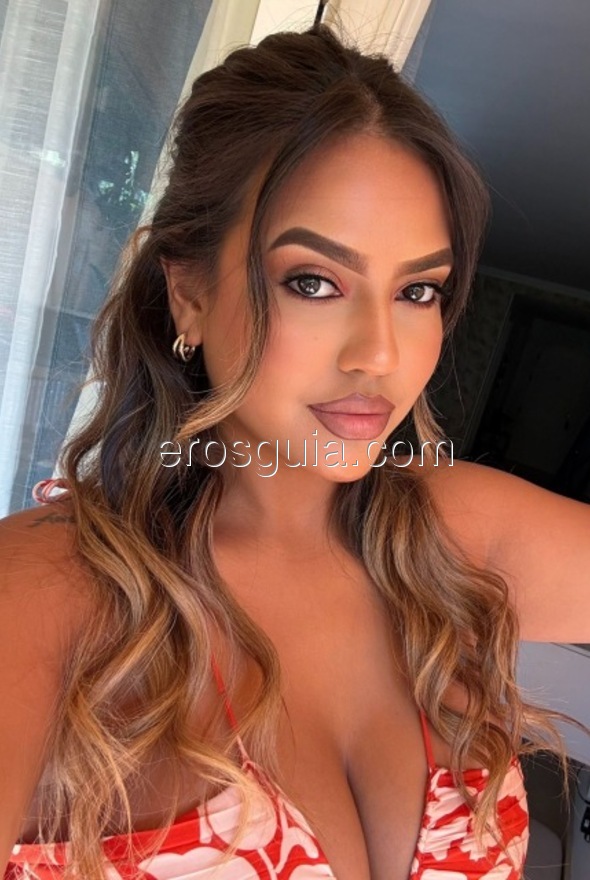 Karla , Colombienne