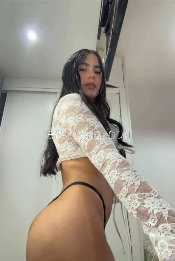Sara , Colombiana
