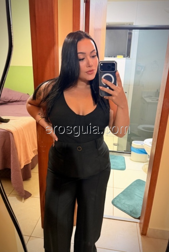 Brunna , Brasileña