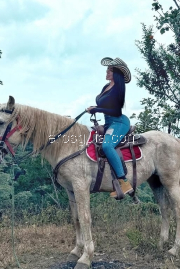 Elisa, escort en madrid Colombiana