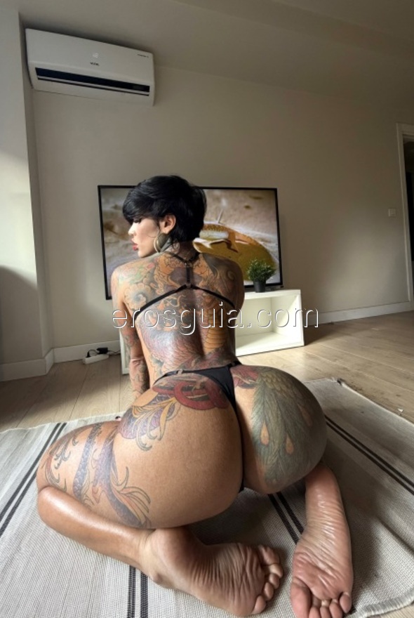 Megan, Colombienne