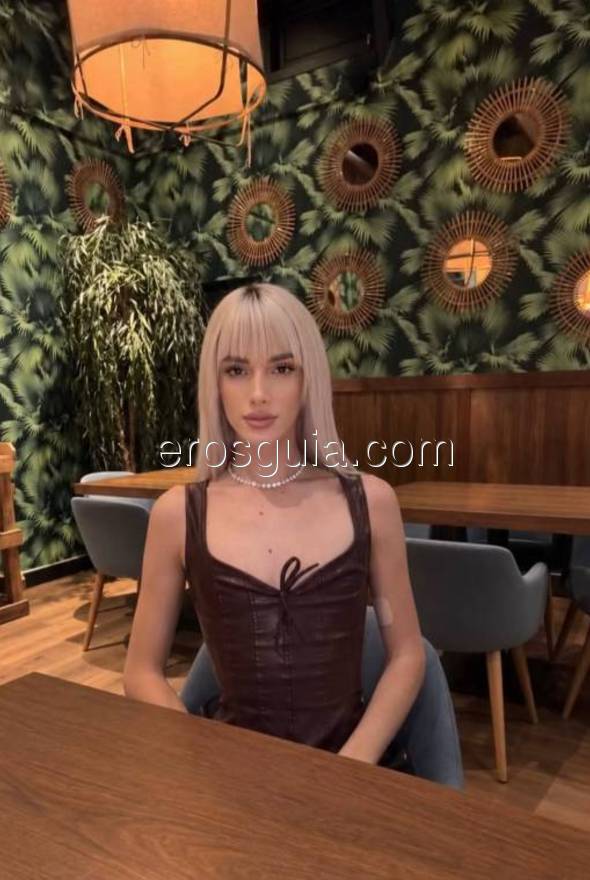 Larissa, escort travesti Paraguaya