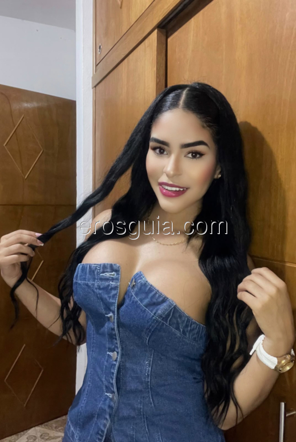 Valeria , Colombiana