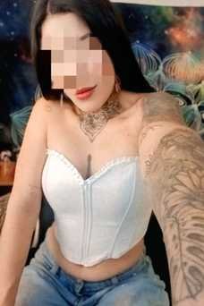 Valentina, Colombiana