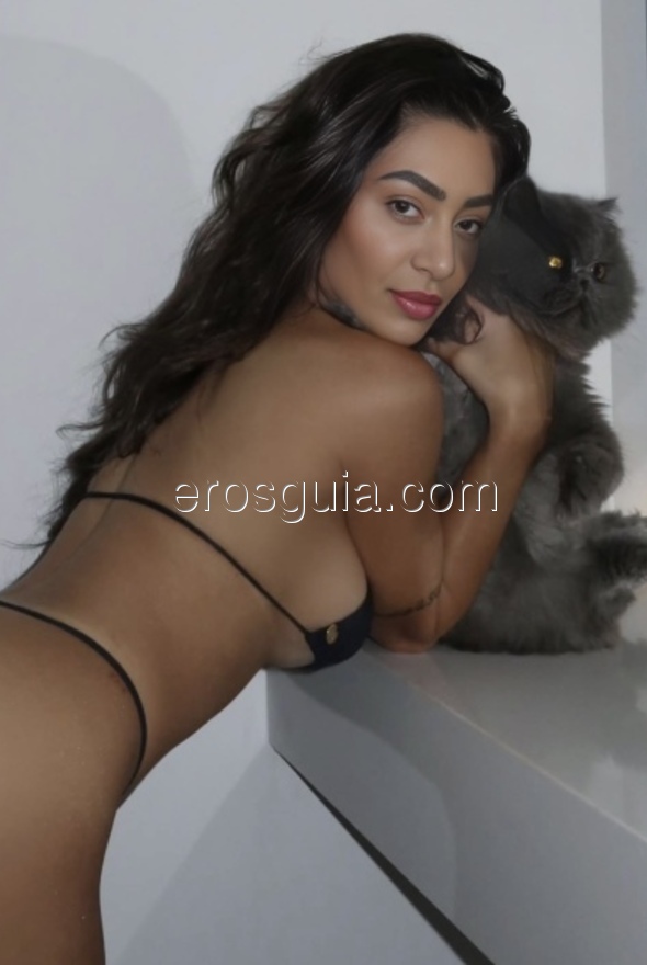 Rhaphaella, escort madrid Brasileña