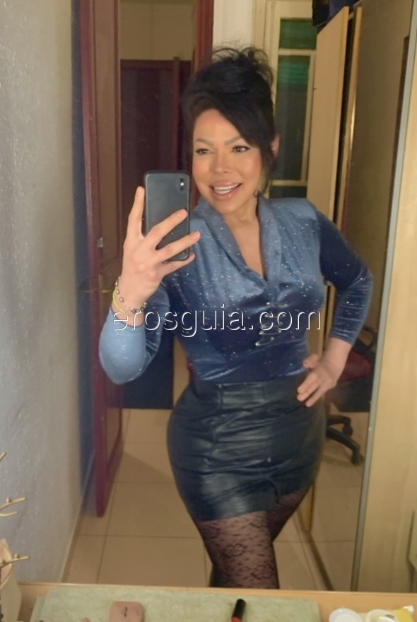 Viviany Paris, Venezolana