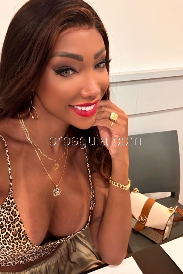 Carolina, escort trans Brasiliana